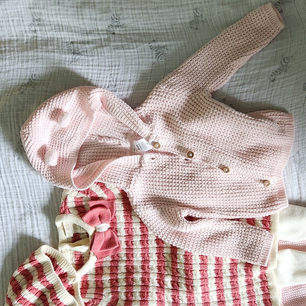 Girl's pink sweater dress bundle 6-9m - Picture 4 of 5